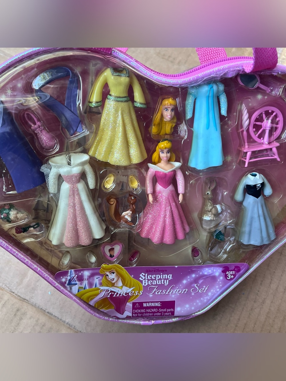 Disney Parks Sleeping Beauty (Aurora) Princess Fashion Polly Pocket Set Y2K